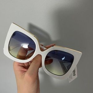 Cat eye sunglasses